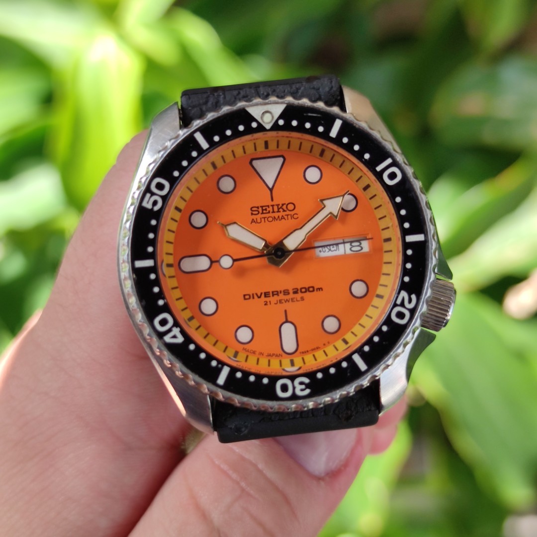 Seiko SKX011J Orange, Men's Fashion, Watches & Accessories, Watches on  Carousell