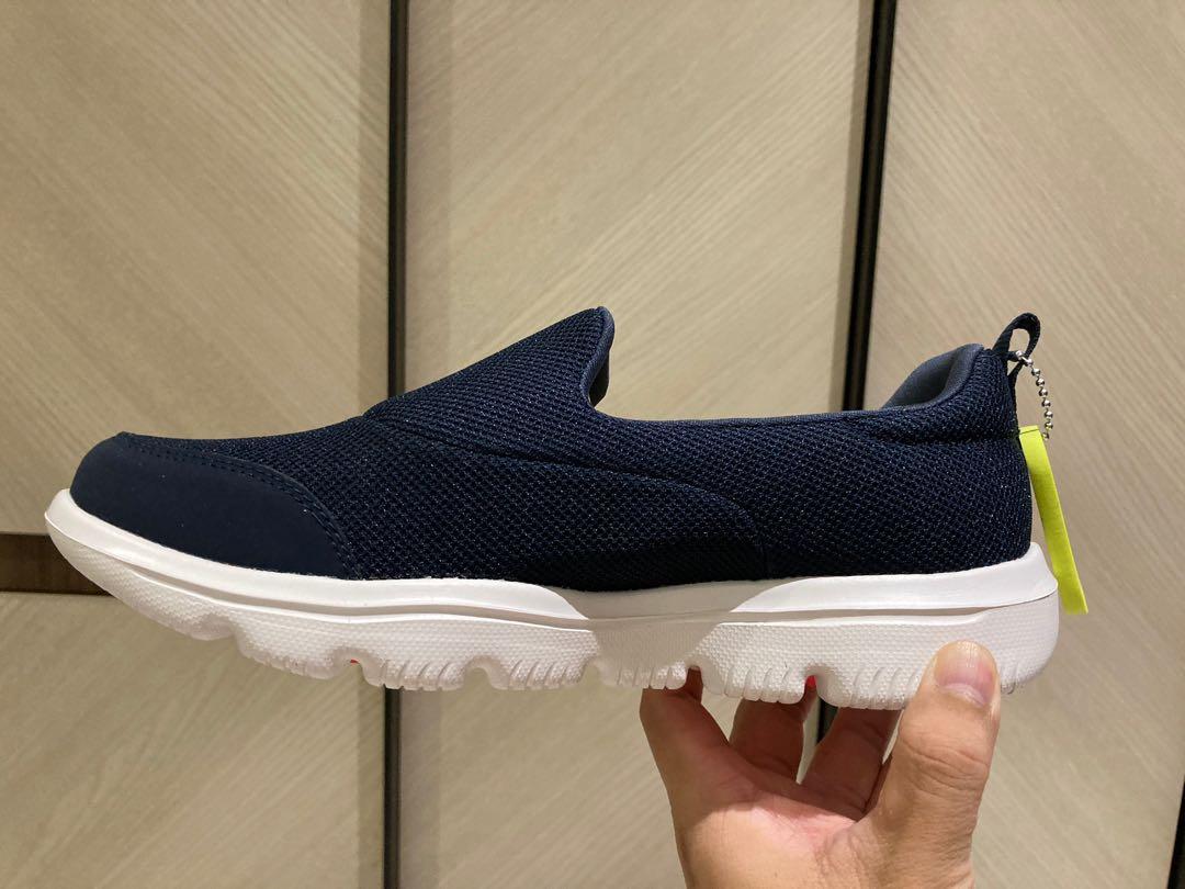 Skechers go walk evolution ultra rapids on sale