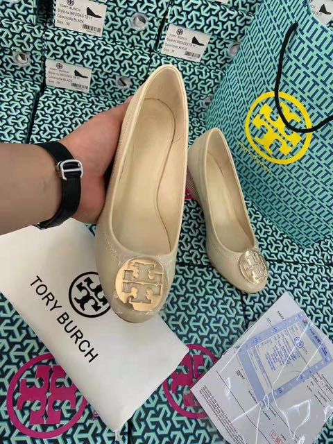 Sepatu tory on sale burch wedges