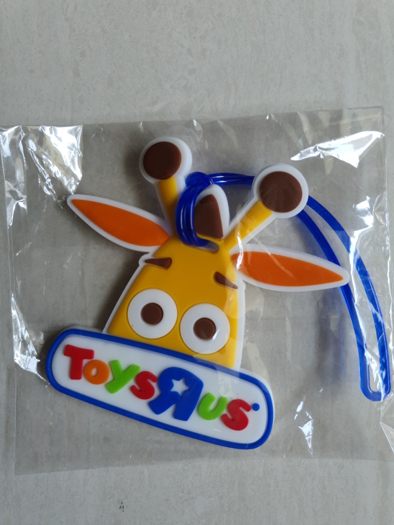 Toys R Us Name Tag, Hobbies & Toys, Stationery & Craft, Craft Supplies