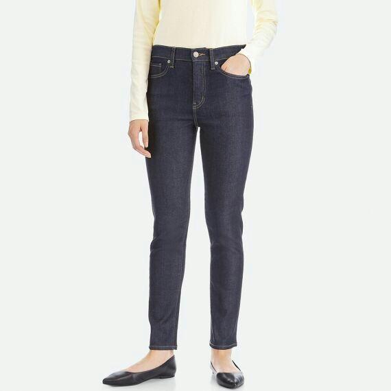 cigarette jeans uniqlo Blue Denim Jacket Uniqlo High Rise Cigarette Jeans Stretch Uniqlo 31 inseam creates clean lines that pair well with sneakers Jw Anderson Uniqlo Cigarette Jeans