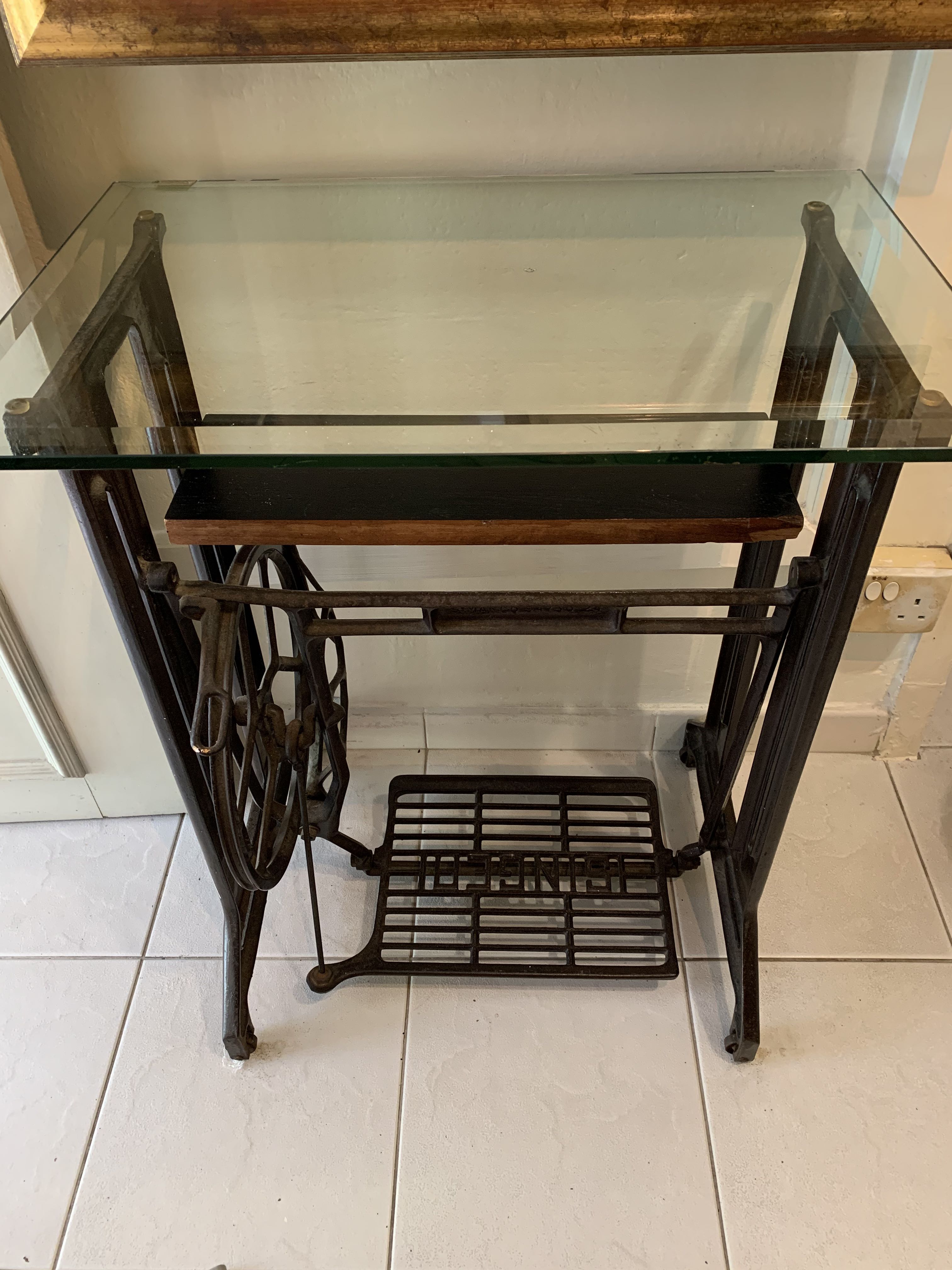 Vintage Singer sewing machine console table, Furniture & Home Living