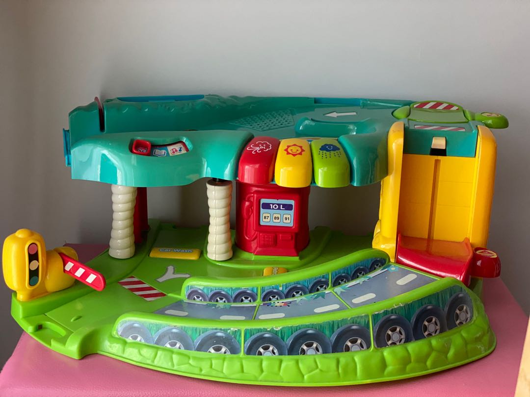 Little tikes toot toot garage shop