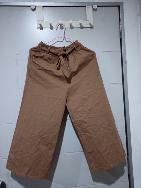 Contoh Warna Khaki Dan Beige / Pengertian Warna Khaki ...