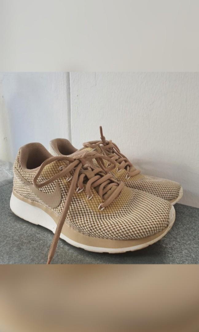 Nike tanjun clearance racer mushroom