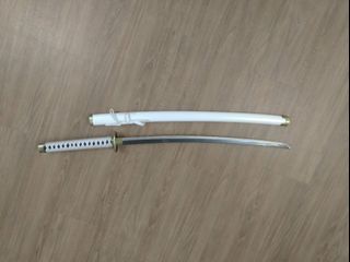 海賊王刀索隆三刀流 和道一文字 雪走 鬼徹 黑刀秋水 未開刃 運動產品 其他運動產品 Carousell