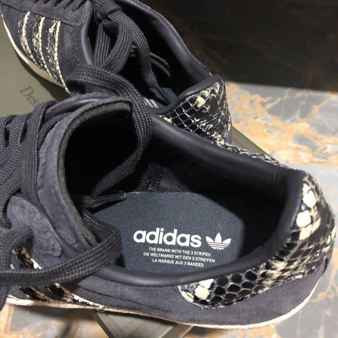 Adidas La Marque Aux 3 Bandes Sneakers, Women's Fashion, Footwear, Sneakers  on Carousell