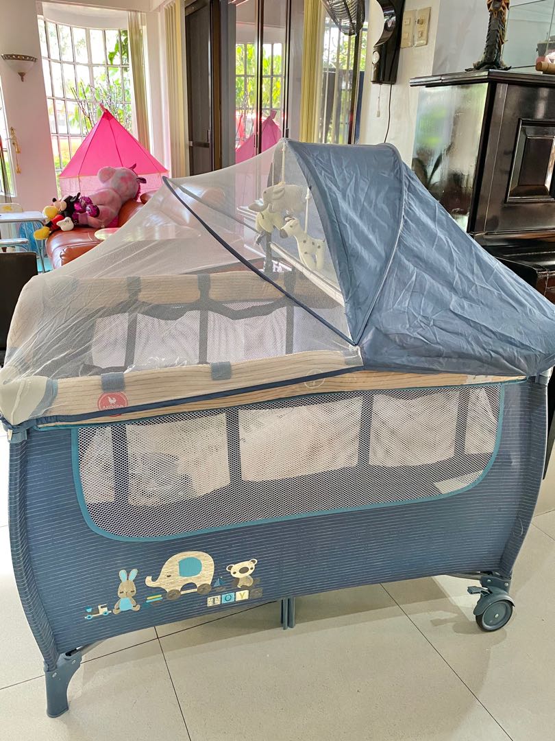 Akeeva Crib with free Uratex foam, Babies & Kids, Baby Nursery & Kids