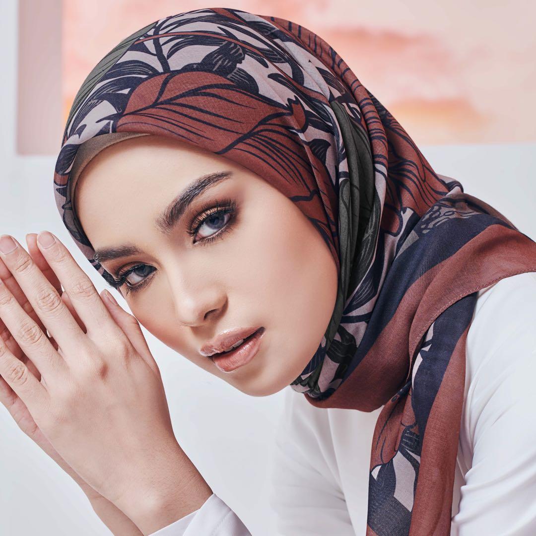 Ameera Zaini AZ Megan in Sienna Jade, Muslimah Fashion, Scarves on 