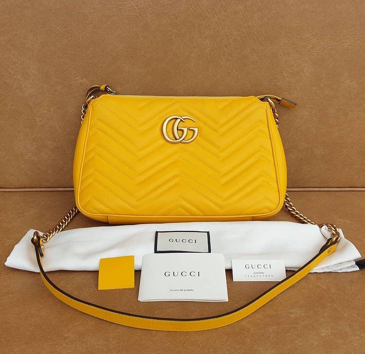 Authentic Gucci Marmont Zip Crossbody Bag in Medium Size Luxury
