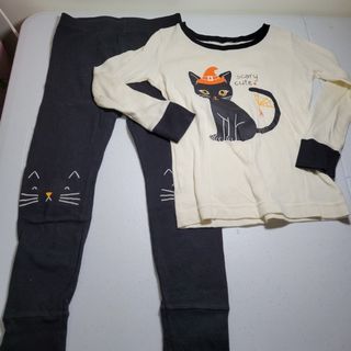 (Category: ) located in . Submitted by _openclosetsale (Listing ID 1080880156, Image 1). Description: .