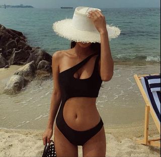 (Category: ) located in . Submitted by chyi.makeup (Listing ID 1080979223, Image 1). Description: .