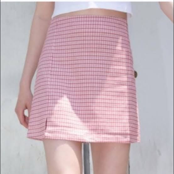 brandy melville pink plaid cara skirt