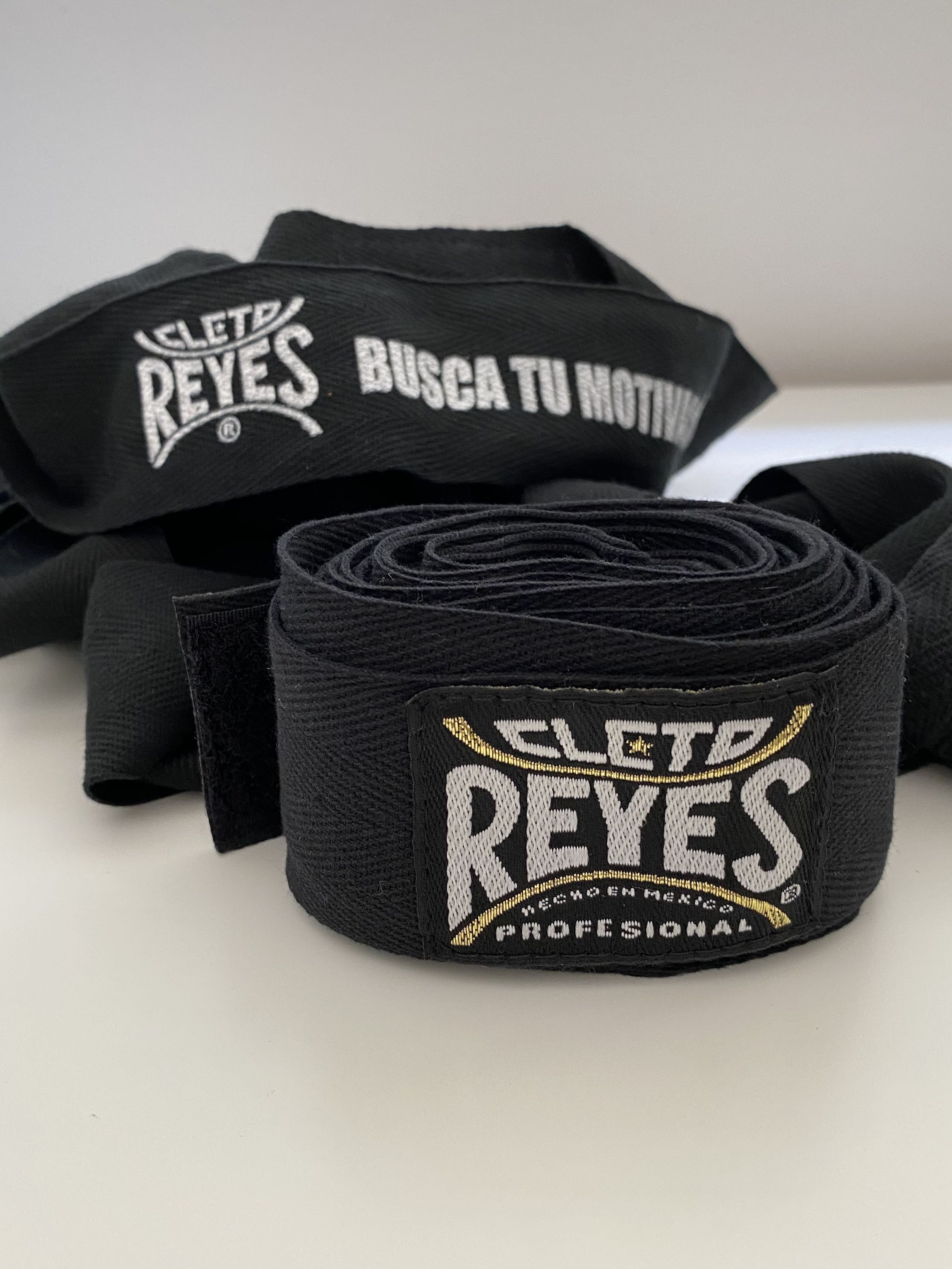 Cleto Reyes premium handwraps Sports Equipment Other Sports