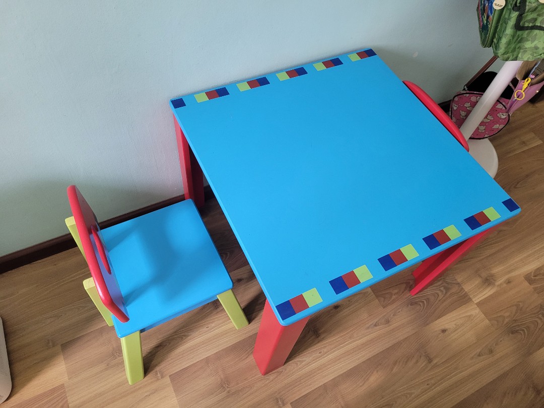 Elc childrens table and chairs hotsell