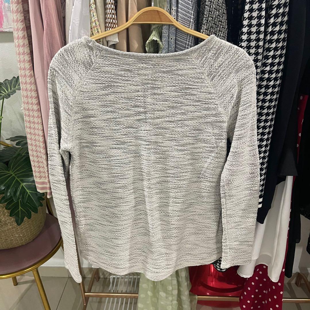 Forever 21 knitted long sleeve grey beige sweater top Women s