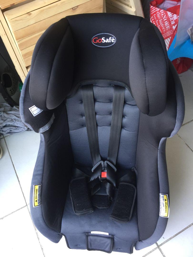 Go safe outlet booster seat