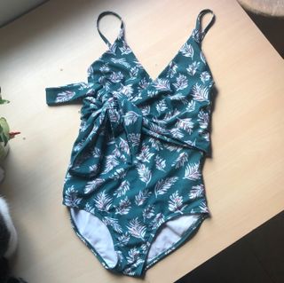 (Category: ) located in . Submitted by shopmagicienne (Listing ID 1080900248, Image 1). Description: .