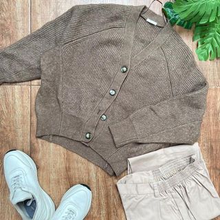 (Kategori: ) berada di . Dikirim oleh sweethrift (ID iklan 1080843131, Gambar 1). Deskripsi: .