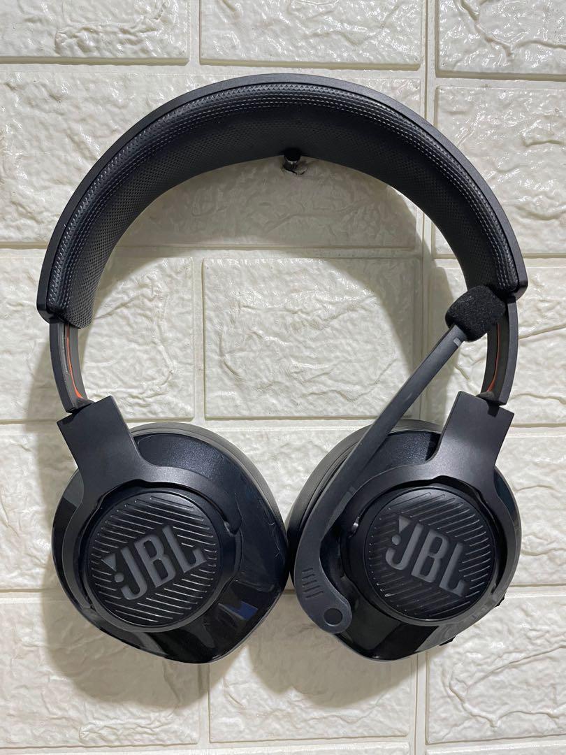 jbl quantum 400 vs hyperx cloud stinger