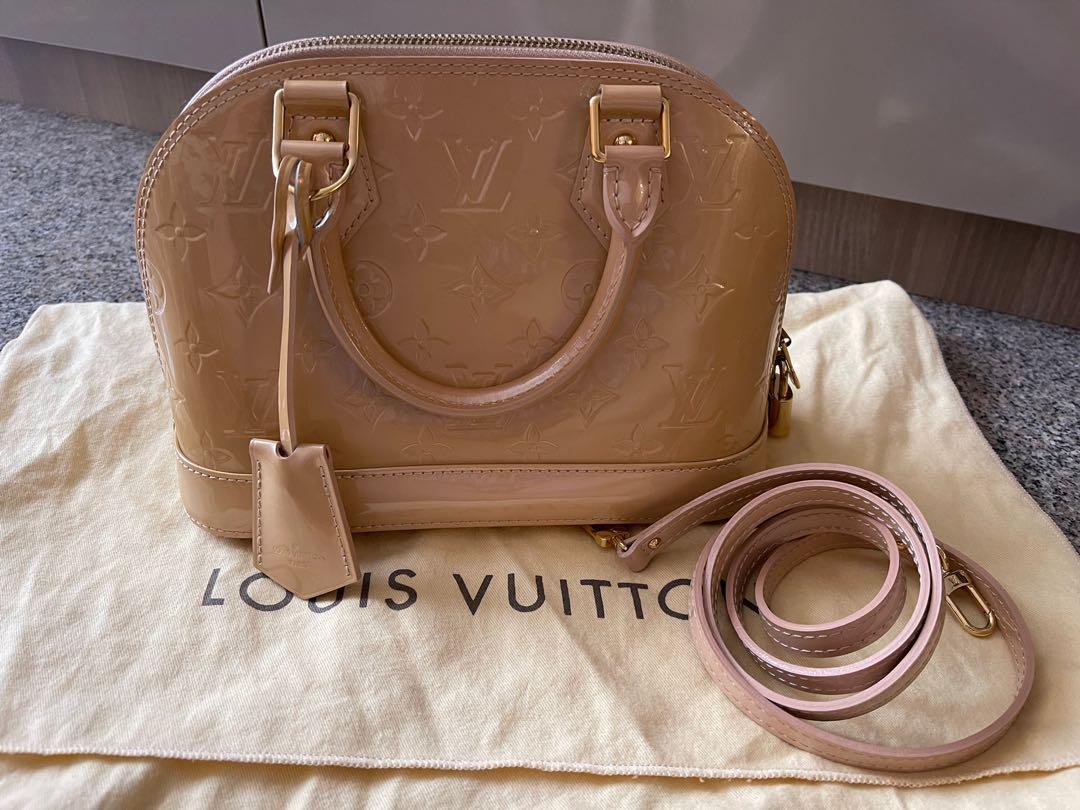 Wear and Tear Review Louis Vuitton Alma bb Vernis (color transfer/dirt  spots/discolor) 