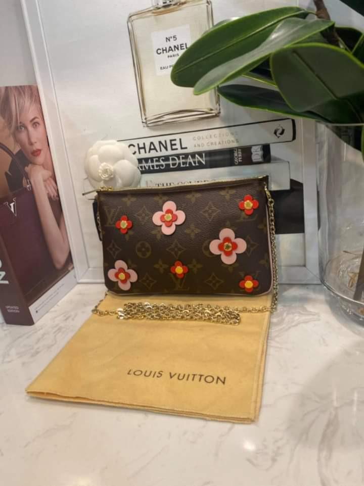 LV Twin Pochette Monogram Flora 2019 (Category: Luxury Bags & Wallets) located in Manila. Submitted by bagislifeshop (Listing ID 1080808947, Image 3). Description: Sale Sale Sale 🔥🔥🔥 Wooot woowww!!!🌸🌸🌸 On Hand in PH🇵🇭 100% Authentic LV Twin Pochette Monogram Flora 2019 Condition 9/10 Comes with Dustbag and Chain Strap Disclaimer: All Products, Names, Brands, and Logos are owned by their respective brand owners. We are not affiliated with 
