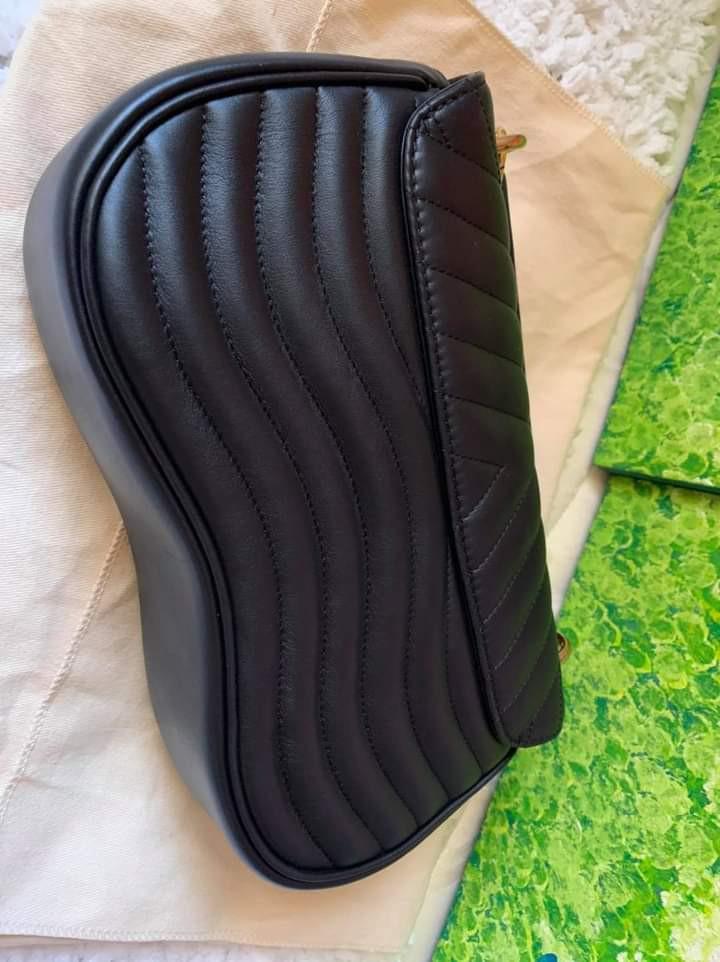 LV Wave MM in Noir (Category: Luxury Bags & Wallets) located in Manila. Submitted by bagislifeshop (Listing ID 1080925756, Image 2). Description: unused full set.