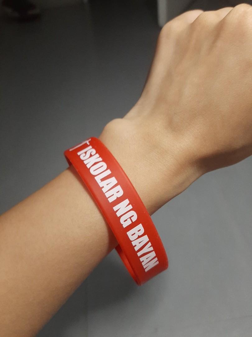 Never been used Iskolar ng Bayan USB/bracelet (Category: Memory & SD Cards) located in Pasig City. Submitted by sgangeles (Listing ID 1080873982, Image 3). Description: Can be a collector's item for Iskos/Iskas there too. Not sure with the memory storage though.