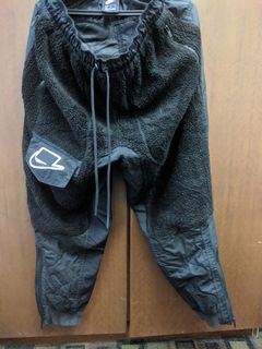 (Category: ) located in . Submitted by ashars (Listing ID 1080919675, Image 1). Description: .