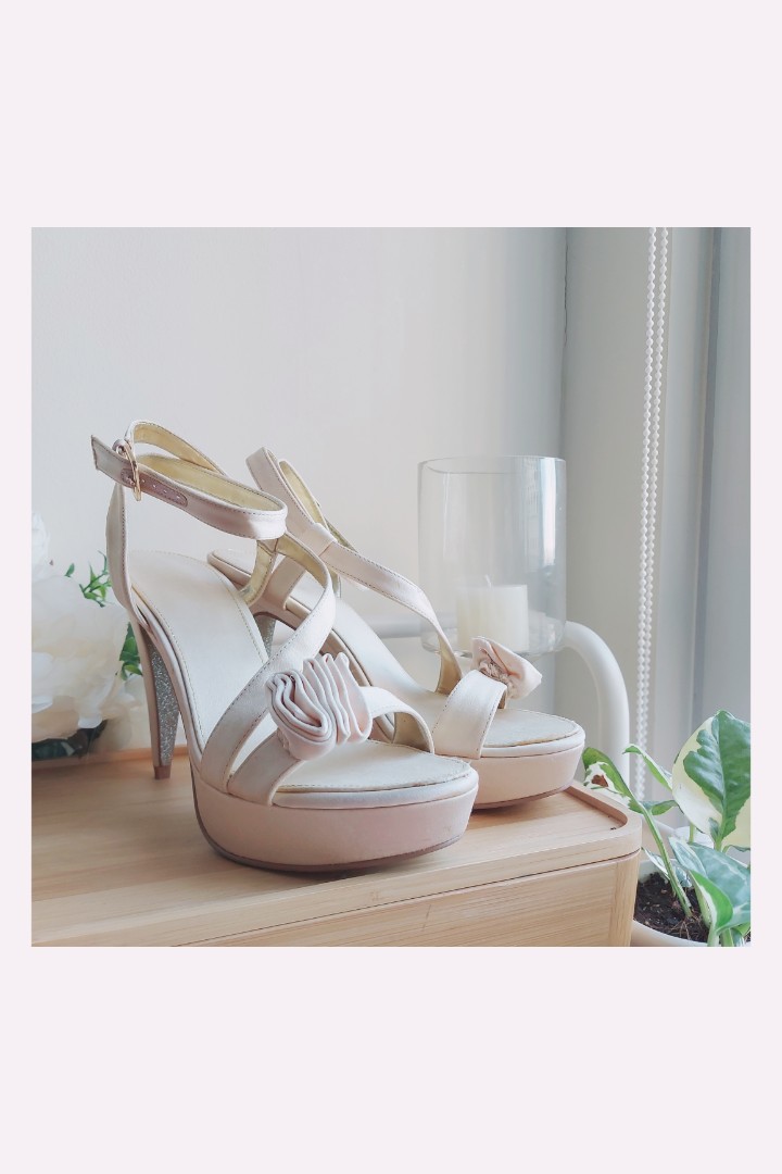 nine west rose gold heels