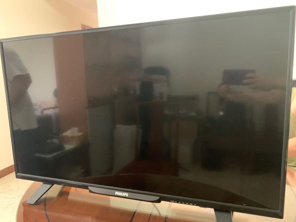Cheap Product Bundle Philips Led 40 Inch Tv Digital Antenna Worth 99 Tv Home Appliances Tv Entertainment Tv Parts Accessories On Carousell