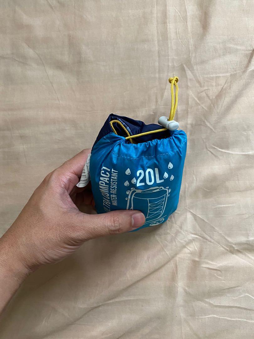 quechua ultra compact 20l