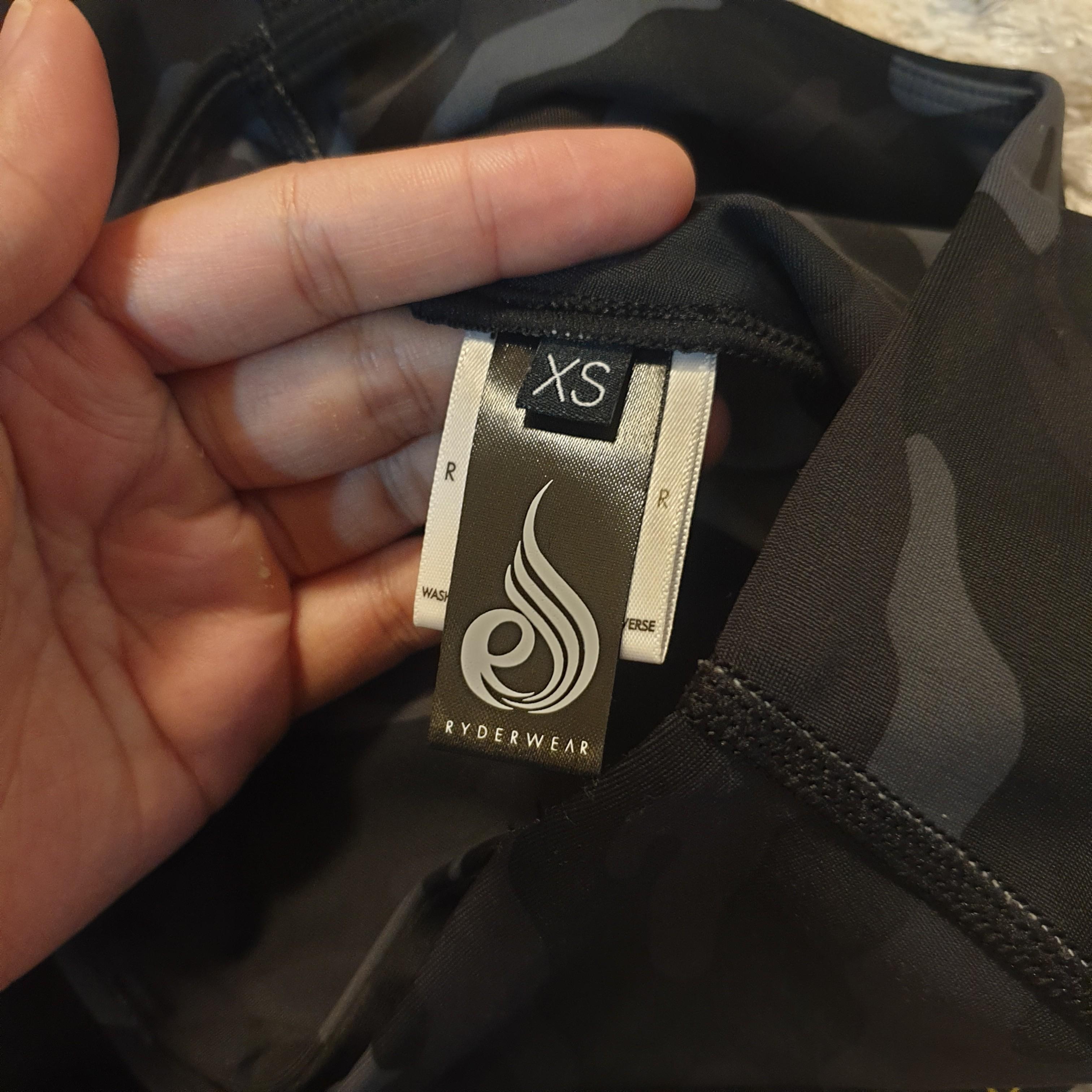Ryderwear Scrunch Leggings (Category: Activewear) located in Quezon City. Submitted by mcemm (Listing ID 1080870697, Image 3). Description: Washed but never worn..