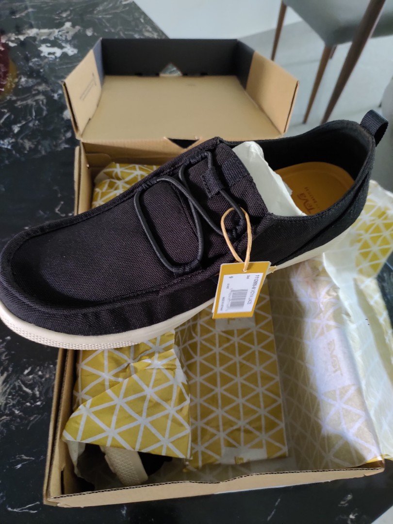 Teva slip on shoe Men s Fashion Footwear Dress shoes on Carousell