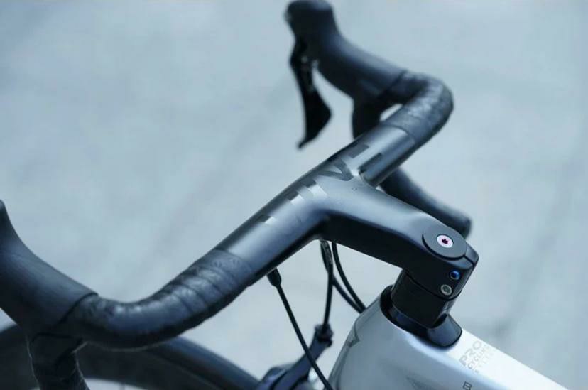 THE ONE Integrated Carbon Handlebar 400mm 90mm