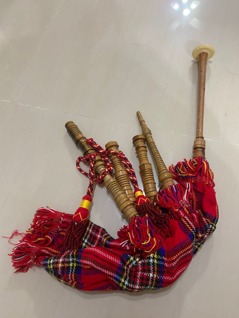 Toy bagpipes shop