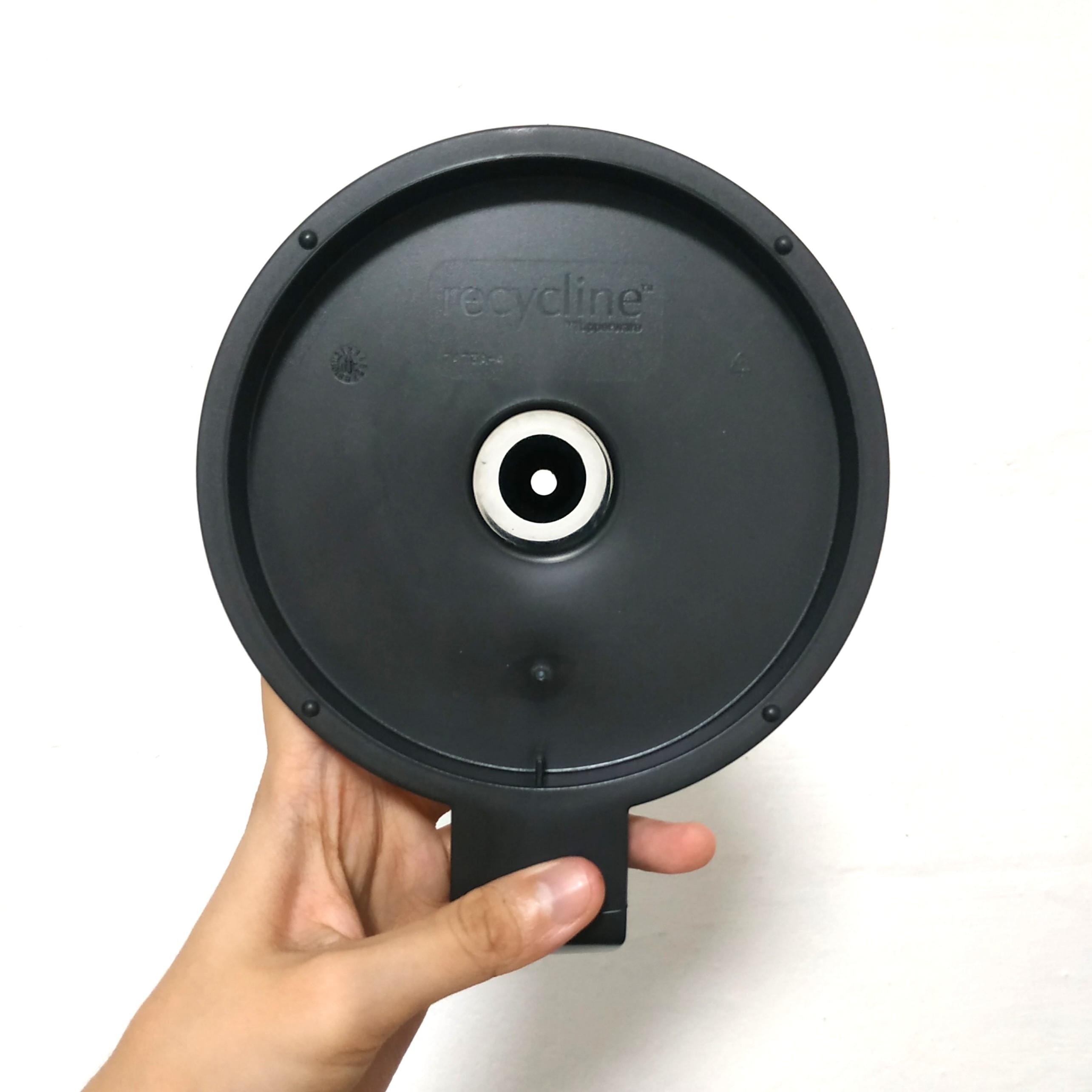 Tupperware KP Kitchen Tools Paper Towel Holder Stand, Furniture & Home