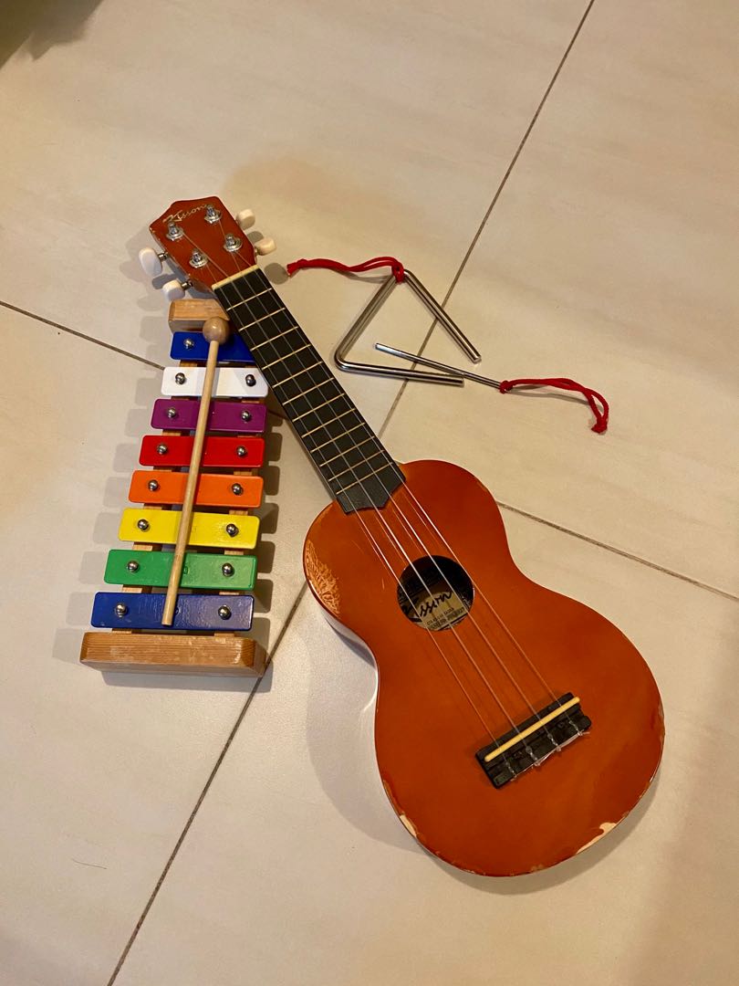 Ukulele xylophone triangle BB樂器, 興趣及遊戲, 音樂、樂器 & 配件, 樂器 Carousell