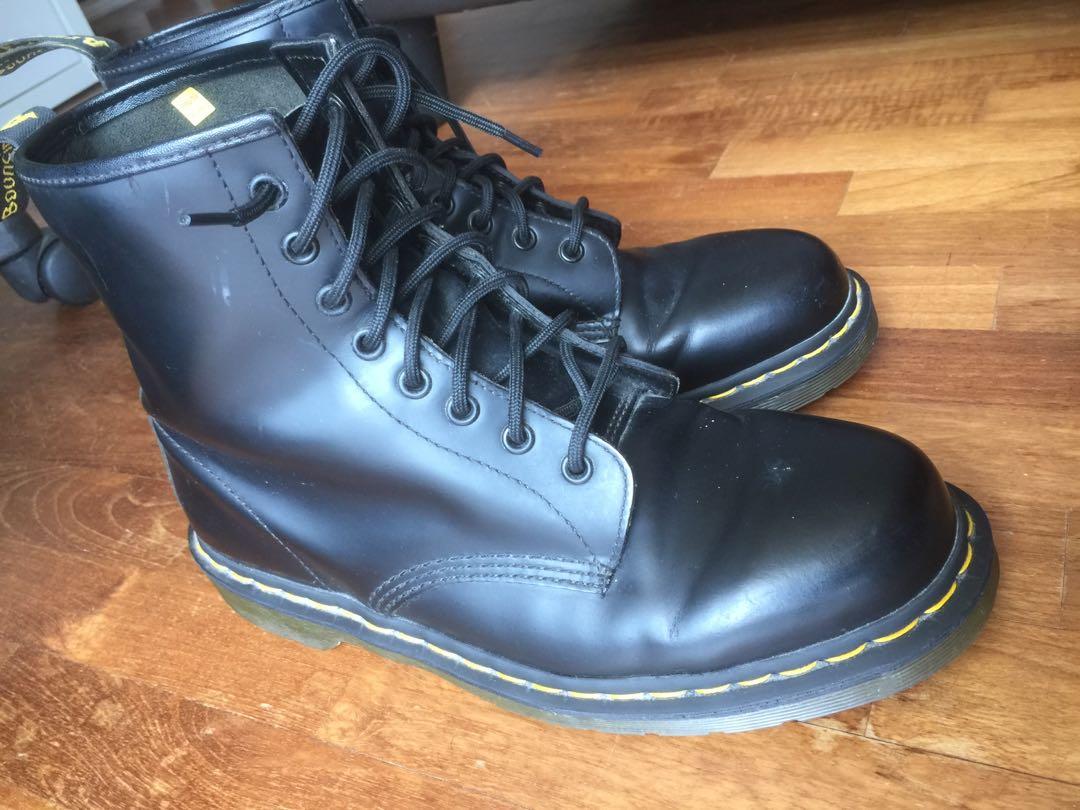 Used dr discount martens boots