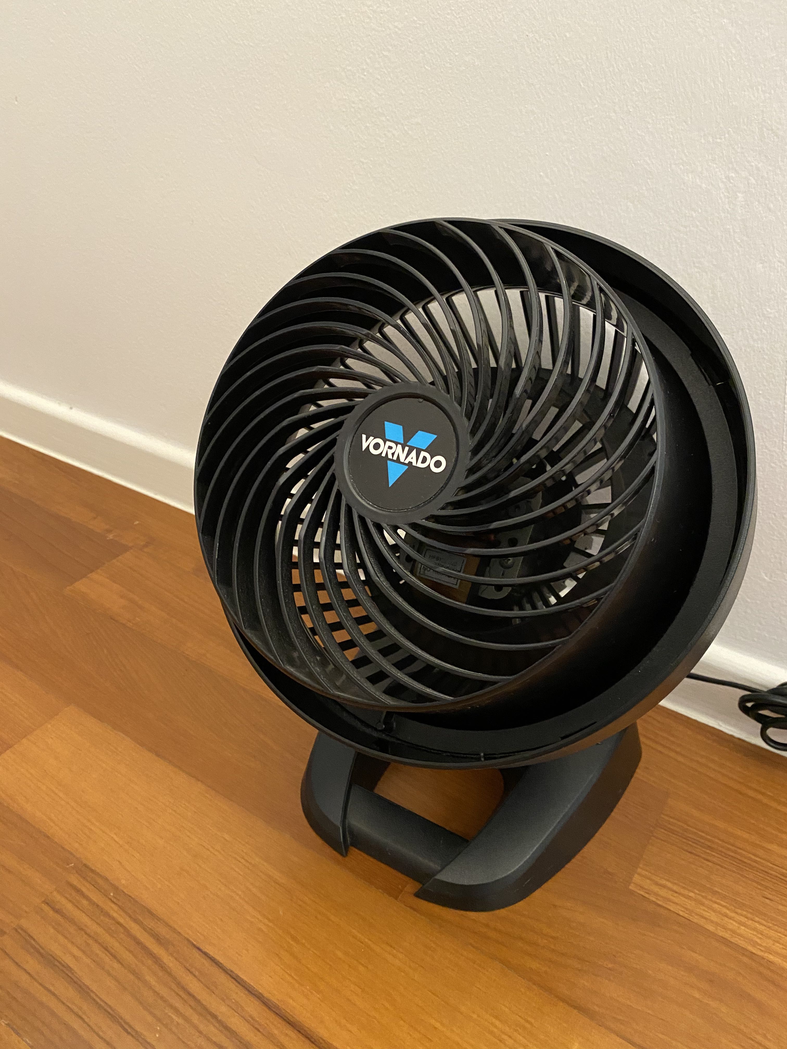 Vornado Fan 530W / 530B Small (but powerful) Air Circulator, Furniture u0026  Home Living, Lighting u0026 Fans, Fans on Carousell