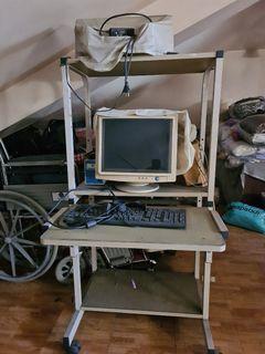 Whole set computer with table