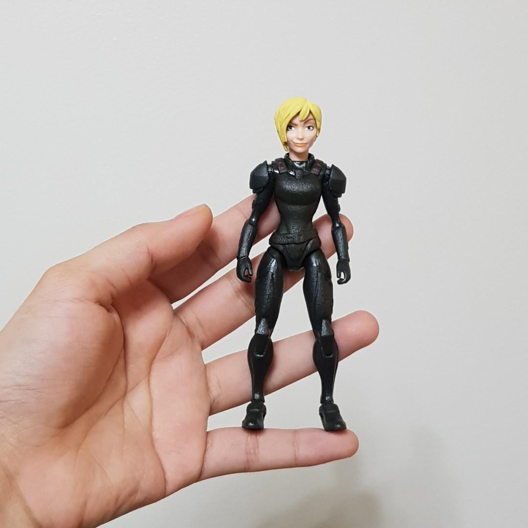 Wreck It Ralph - Breaks The Internet - Calhoun (Articulated) (Category: Figurines & Statues) located in Mandaluyong City. Submitted by urumikanzaki (Listing ID 1081000601, Image 1). Description: Practically brand new, just removed from packaging. I can include packaging if you need it. Disney Pixar Tags: Vanellope Fix It Felix Shank Yesss.