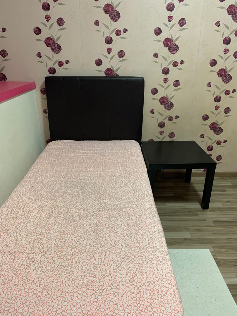 (Category: ) located in . Submitted by hellogooddeals (Listing ID 1080819954, Image 1). Description: .