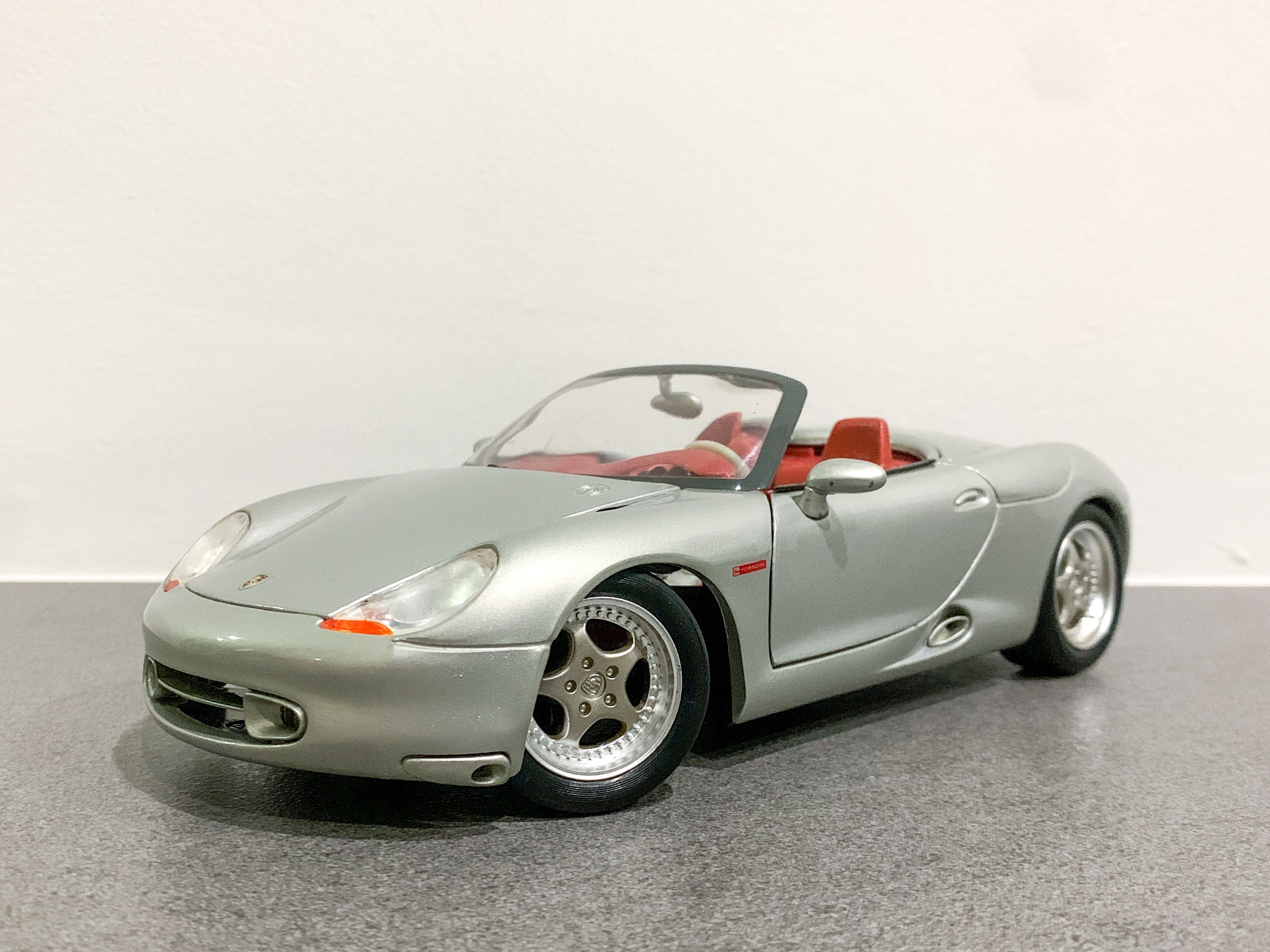 Maisto porsche boxster 1 18 silver sale