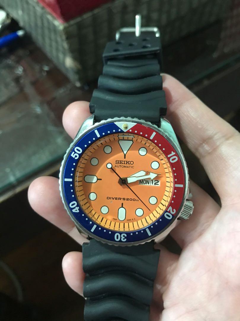 Seiko automatic 2025 diver 200m orange