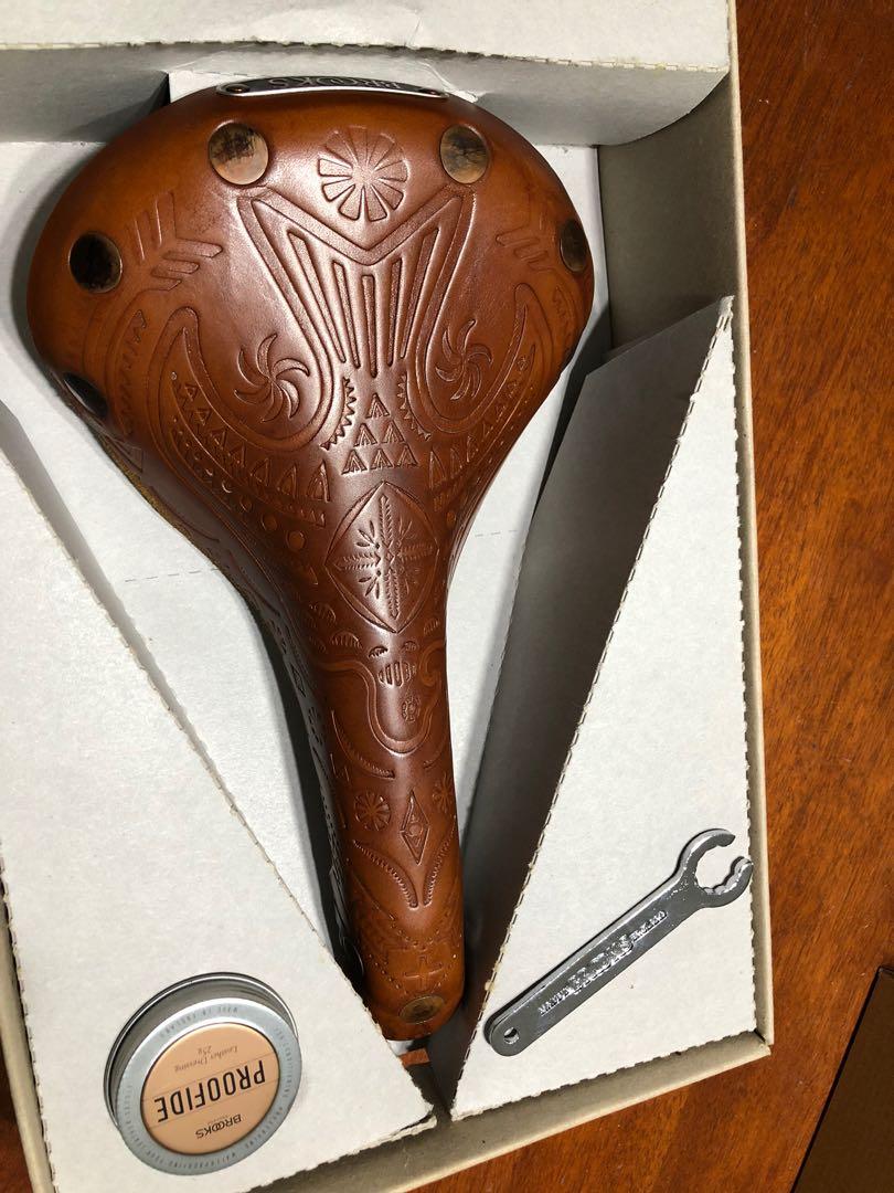 Brooks vans saddle top