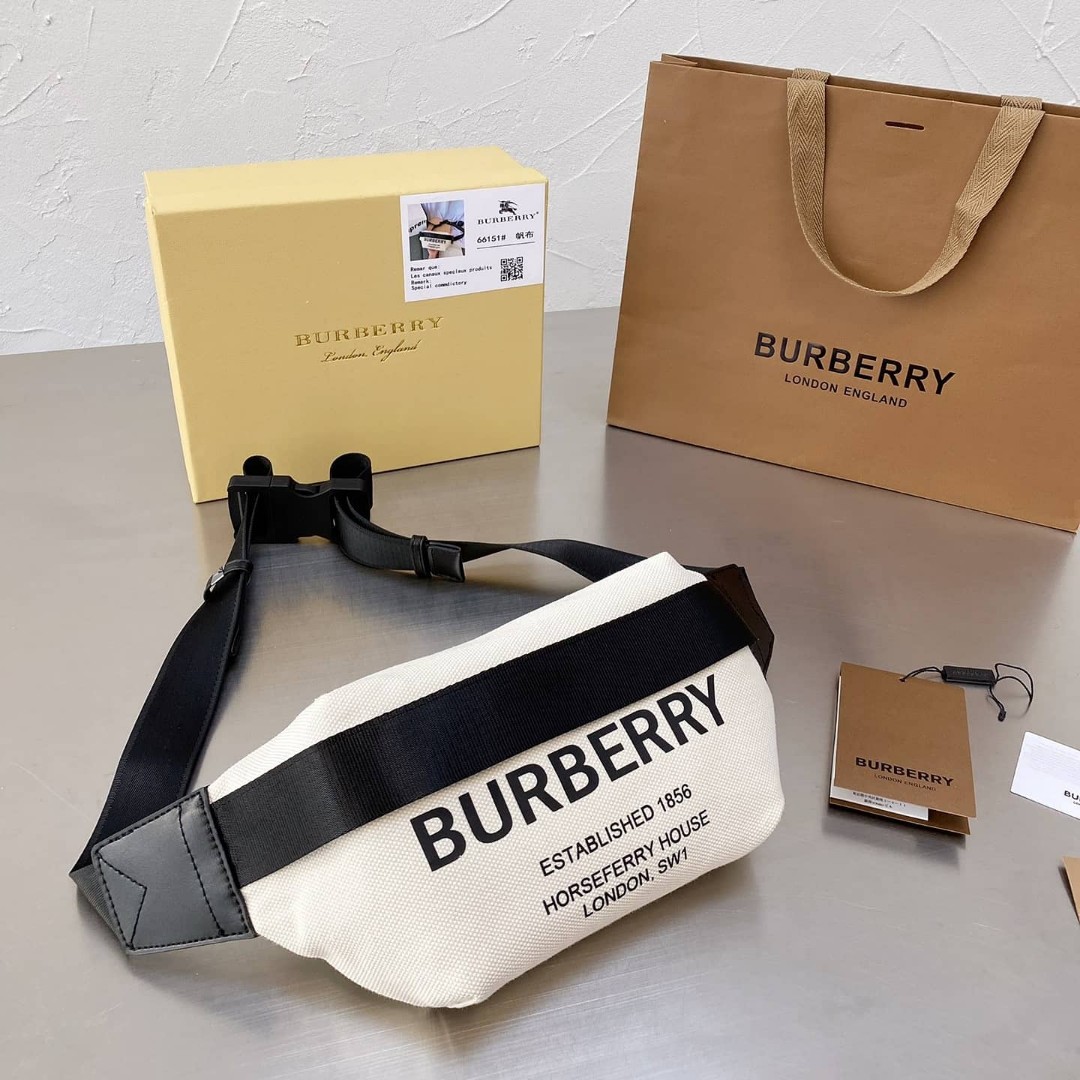 Burberry Pouchbag 2021, Women's Fashion, Bags & Wallets, Purses & Pouches  on Carousell