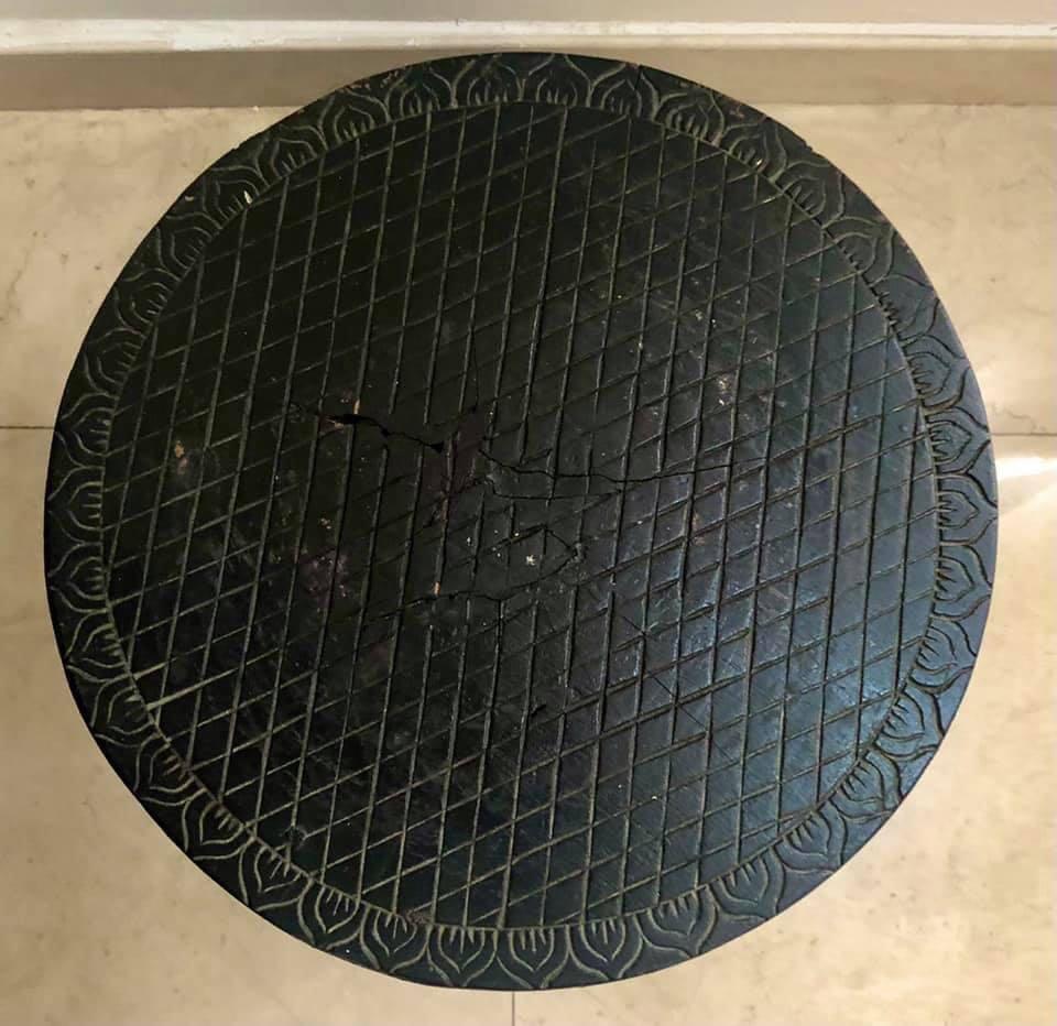 Carved teak wood stand, Hobbies & Toys, Memorabilia & Collectibles