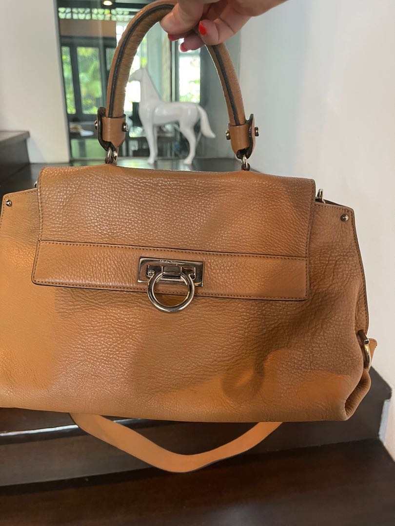 Classic Salvatore Ferragamo bag