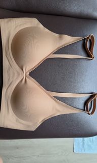 (Category: ) located in . Submitted by 4elves (Listing ID 1081053146, Image 1). Description: .
